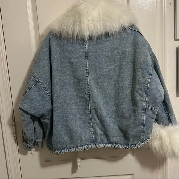 Denim Jacket with Faux Fur Trim - Picture 4 of 6